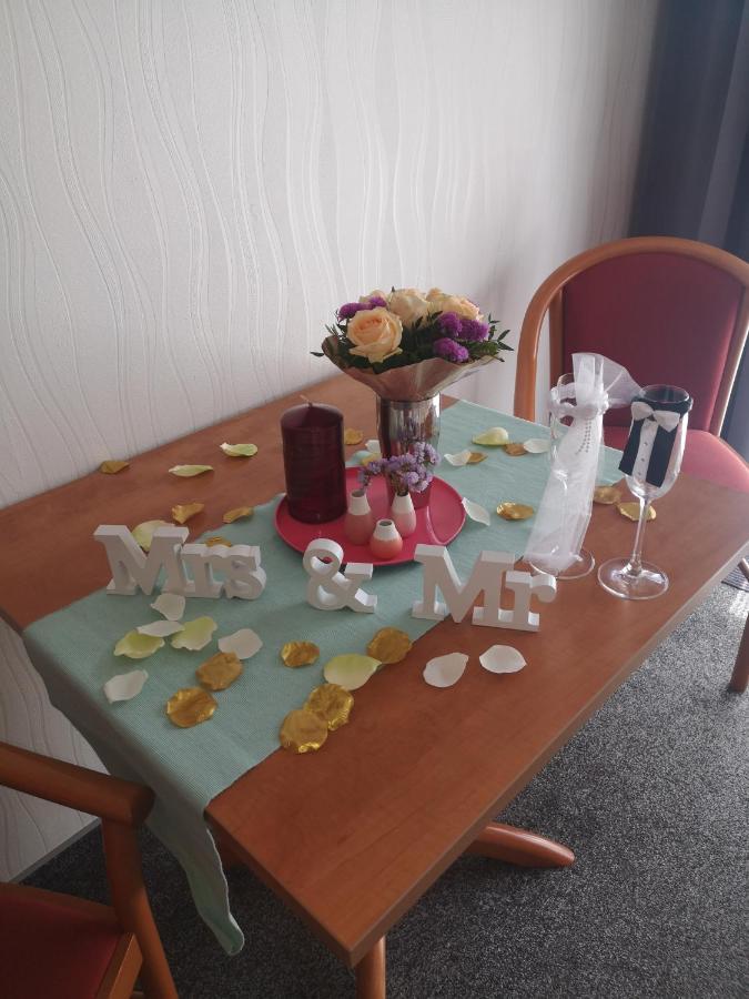 Pension Elmenhorst Elmenhorst/Lichtenhagen ภายนอก รูปภาพ