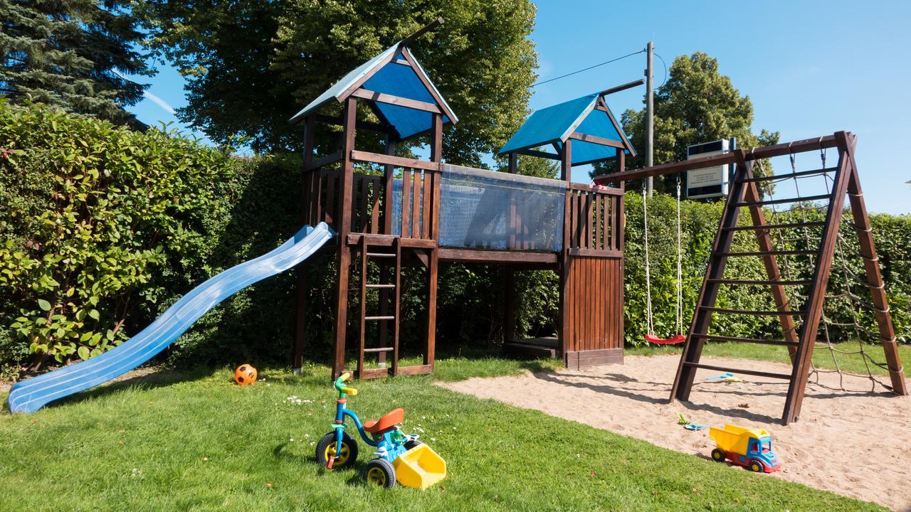Pension Elmenhorst Elmenhorst/Lichtenhagen ภายนอก รูปภาพ
