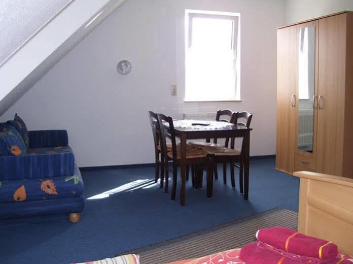 Pension Elmenhorst Elmenhorst/Lichtenhagen ภายนอก รูปภาพ